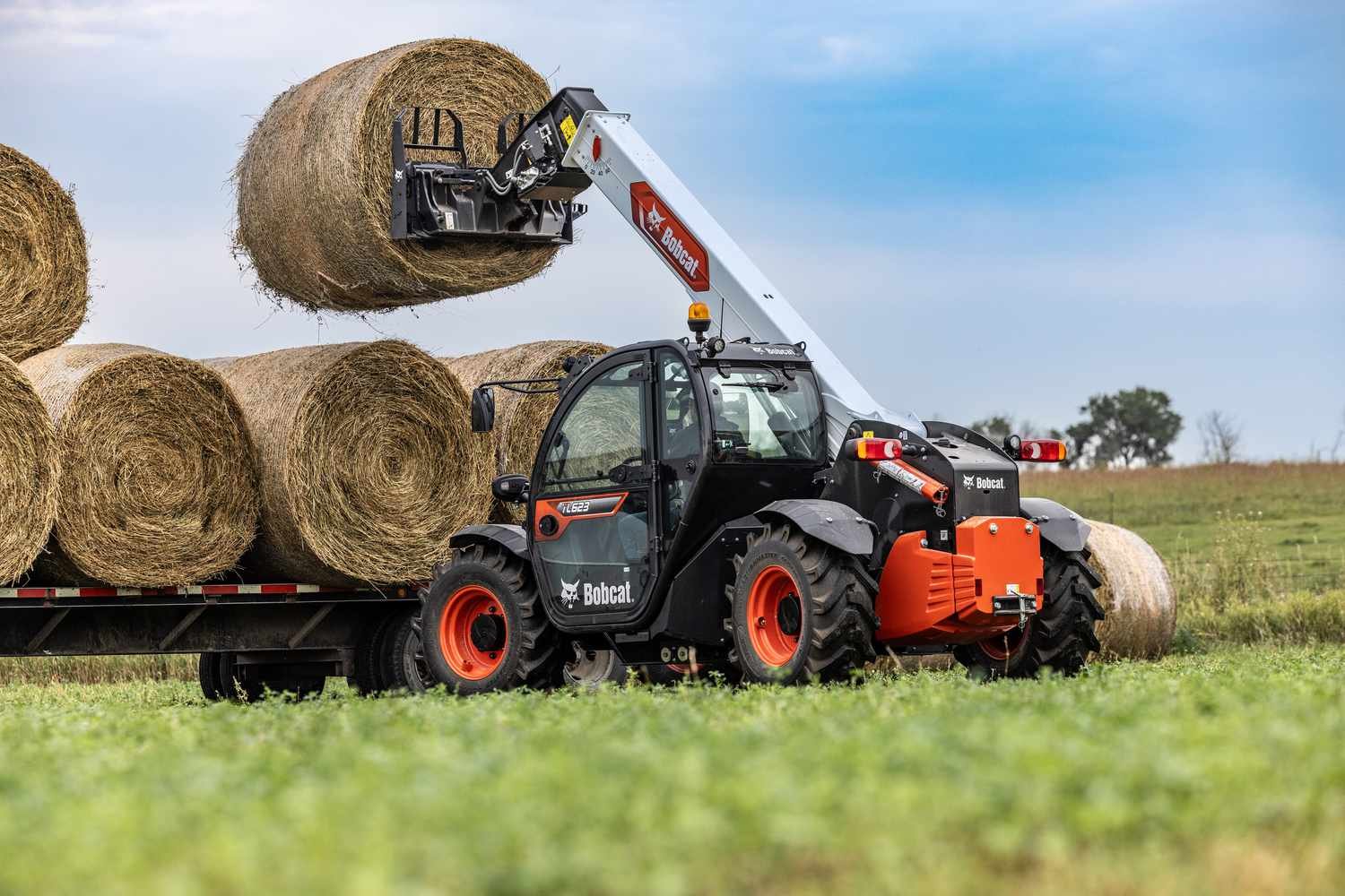 Bobcat Telehandler Machine
